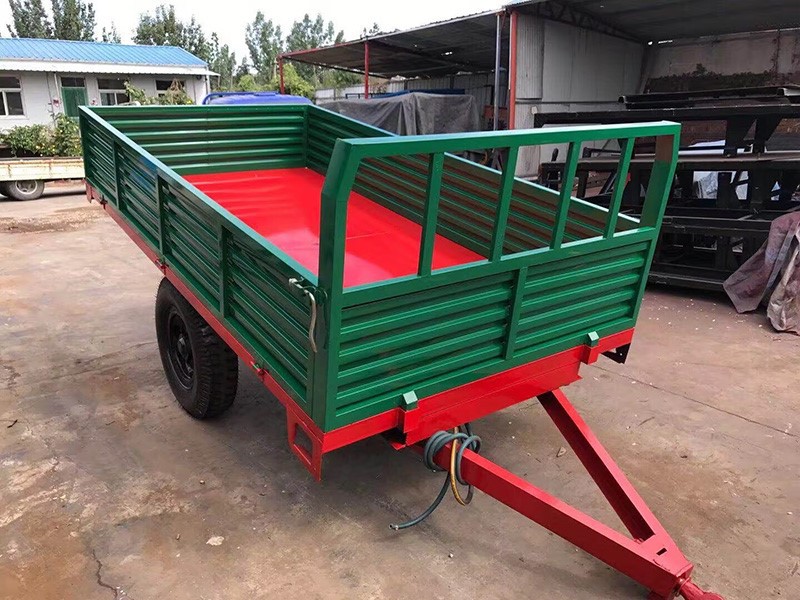 Agricultural dump trailer Agricultural dump trailer