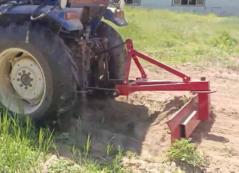 Mounted rear scraper grader Mounted rear scraper grader